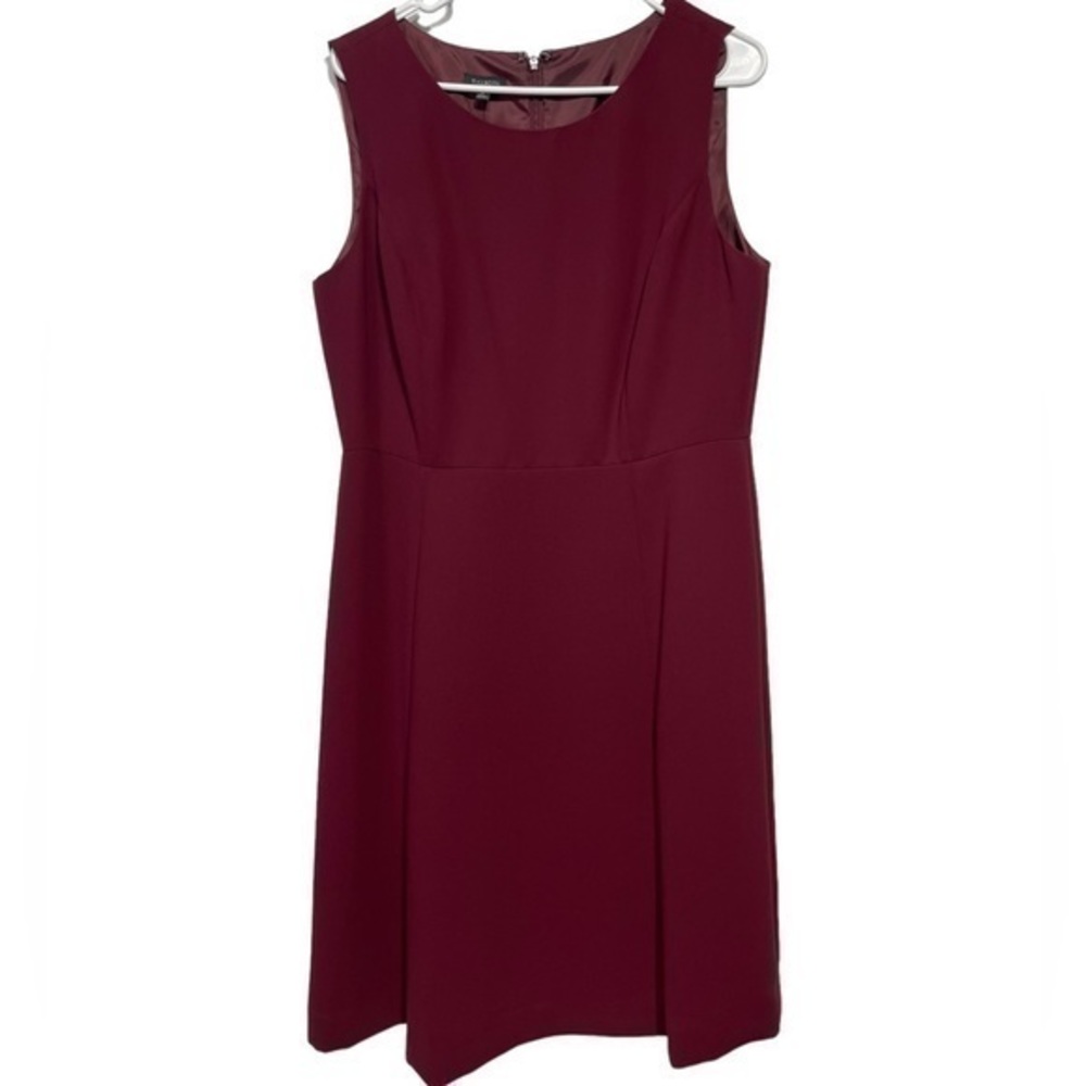 Talbots Women Size 12 Shift Dress Sleeveless Crew Neck Zip Back Solid Burgundy